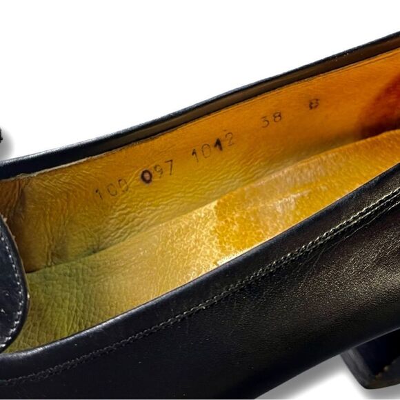 GUCCI - Vintage Black Leather Heeled Loafers - Picture 9 of 9